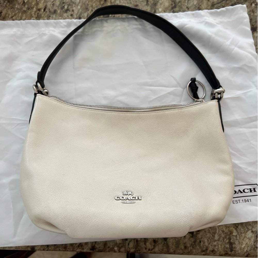 Coach white leather handbag great condition, with dust bag!